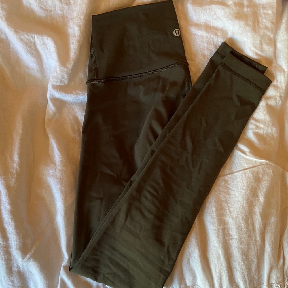 Lululemon Wunder Under 28” Full-On Luxtreme